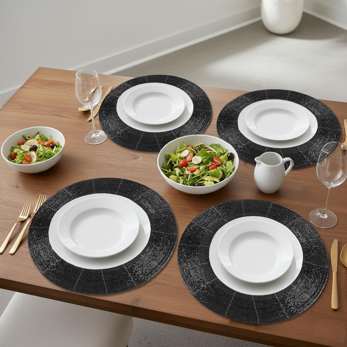 ALPHA Living HOME Round Beaded Placemats – Handmade Glass Bead Charger Table Mats, Set of 4 (Jet Black)