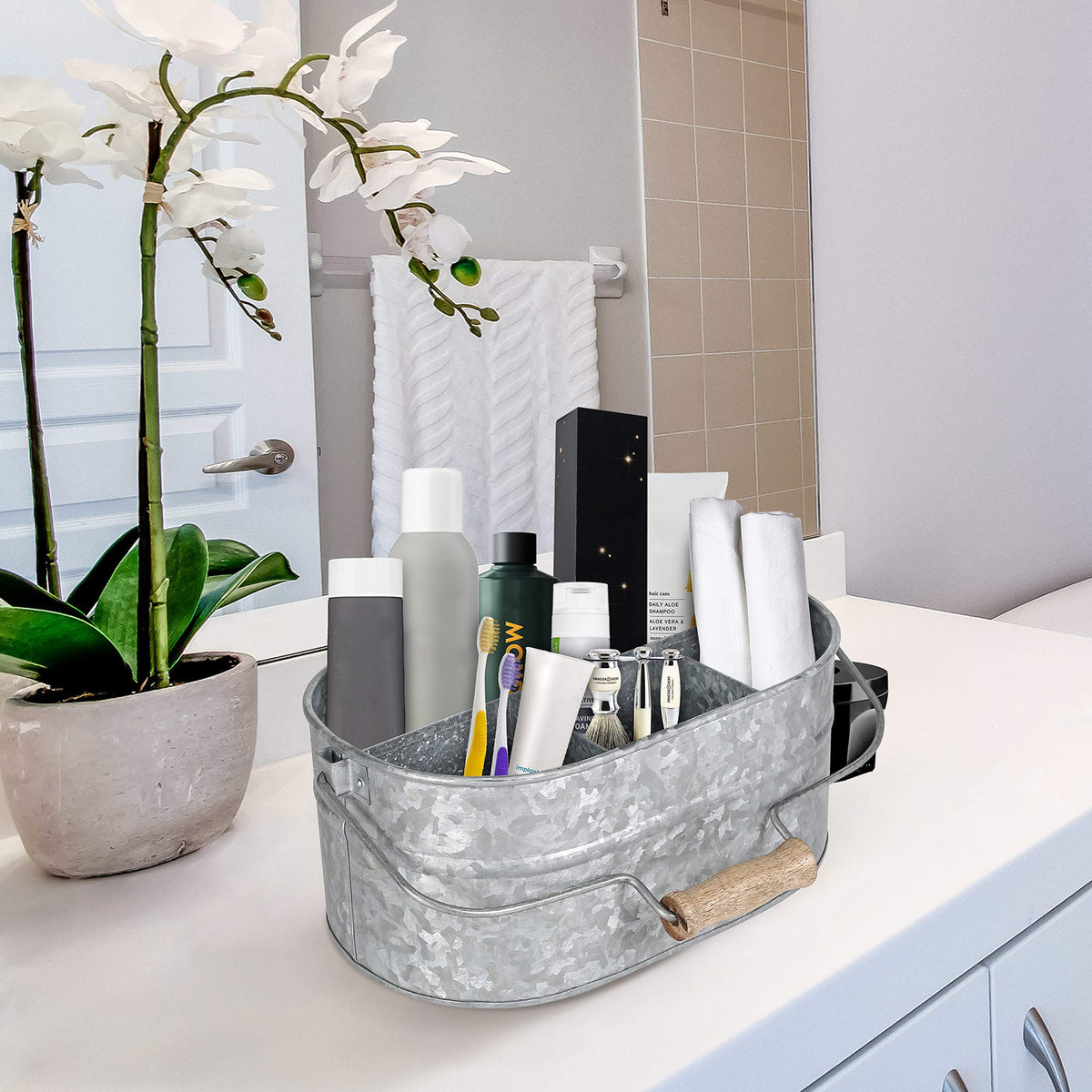 Alpha Living Home Galvanized Metal Utensil Caddy - Rustic Farmhouse Organizer Metal Garden Caddy with 4 Compartments and Wooden Handle for Kitchen, Buffet & Outdoor Events (Silver)