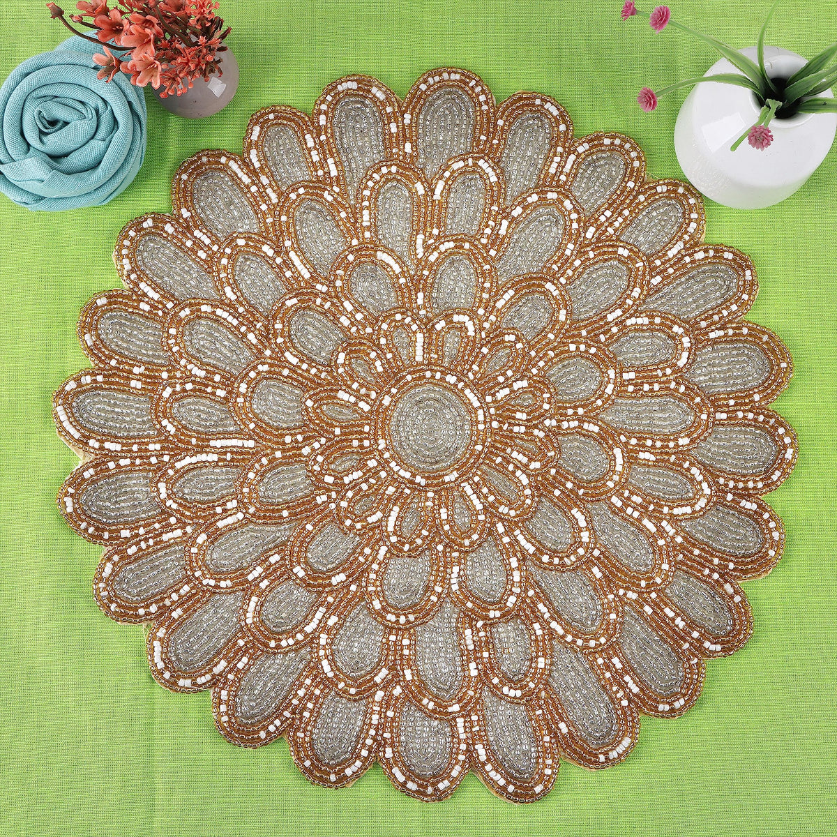 ALPHA Living HOME Beaded Placemat – Ivory & Gold, 13 Inch, Set of 1