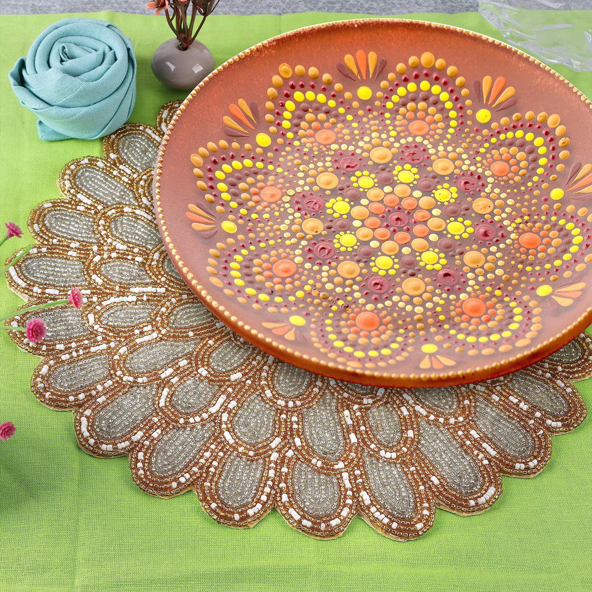 ALPHA Living HOME Beaded Placemat – Ivory & Gold, 13 Inch, Set of 1