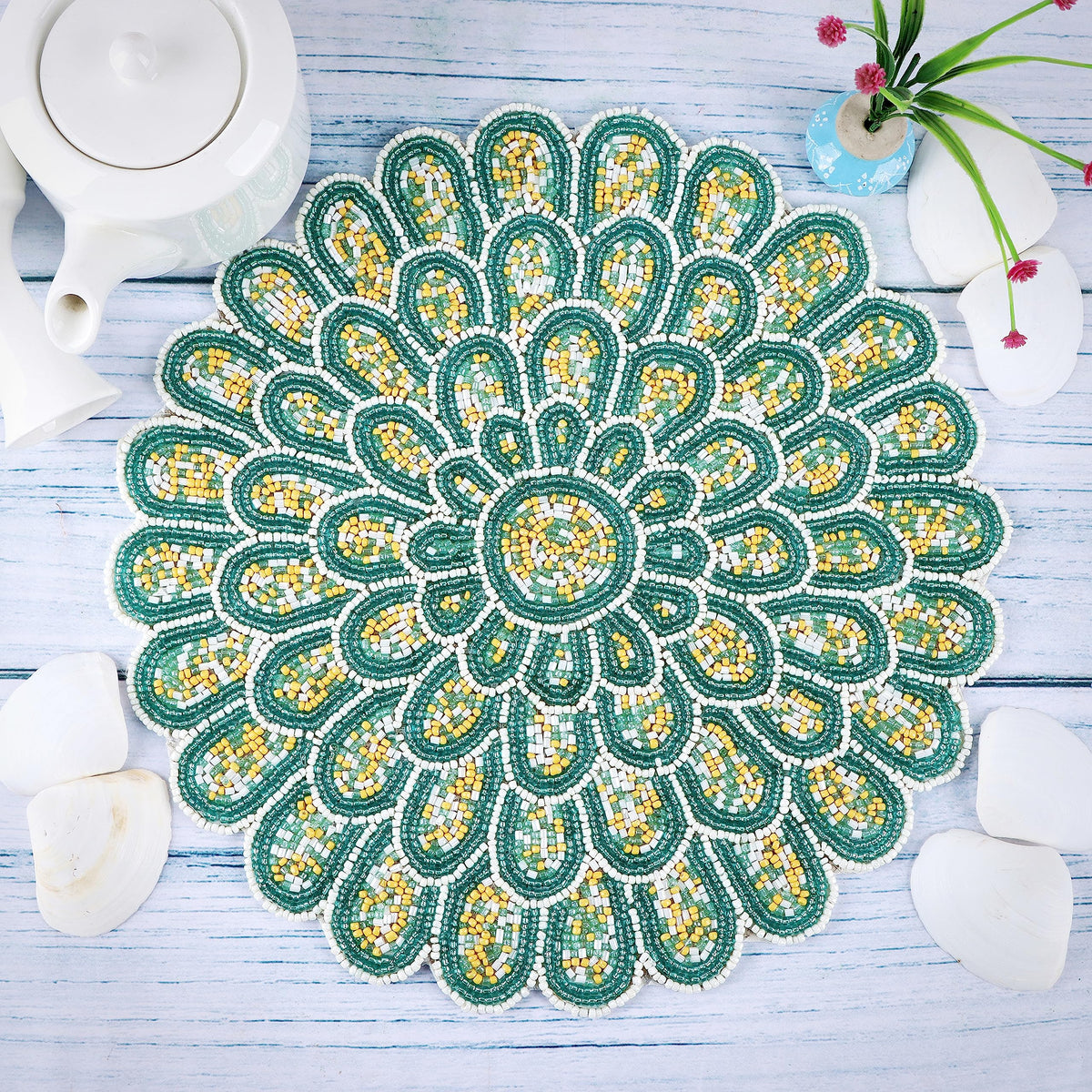 ALPHA Living HOME Round Beaded Placemat – Green & White, 13 Inch, Set of 1