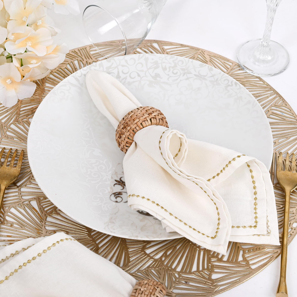 Natural Cane Napkin Rings Set of 8, Handwoven Table Decor, Bohemian Coastal Napkin Holders for Rustic Dining & Tropical Vibes - Sleek for Everyday Use (Brown) - ALPHA Living HOME