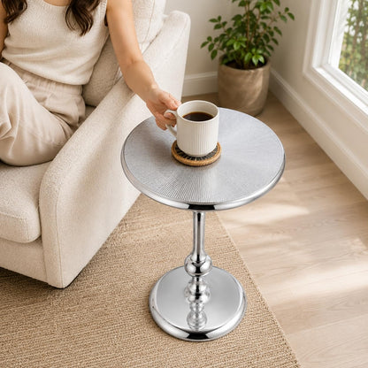 ALPHA Living Home Solid Wood End Table, Whitewash Carved Rim Small Round Side Table, 18 x 22 Inch Wooden Accent Nightstand for Living Room, Bedroom, Sofa Side & Bedside
